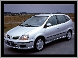 Nissan Almera Tino, Srebrny